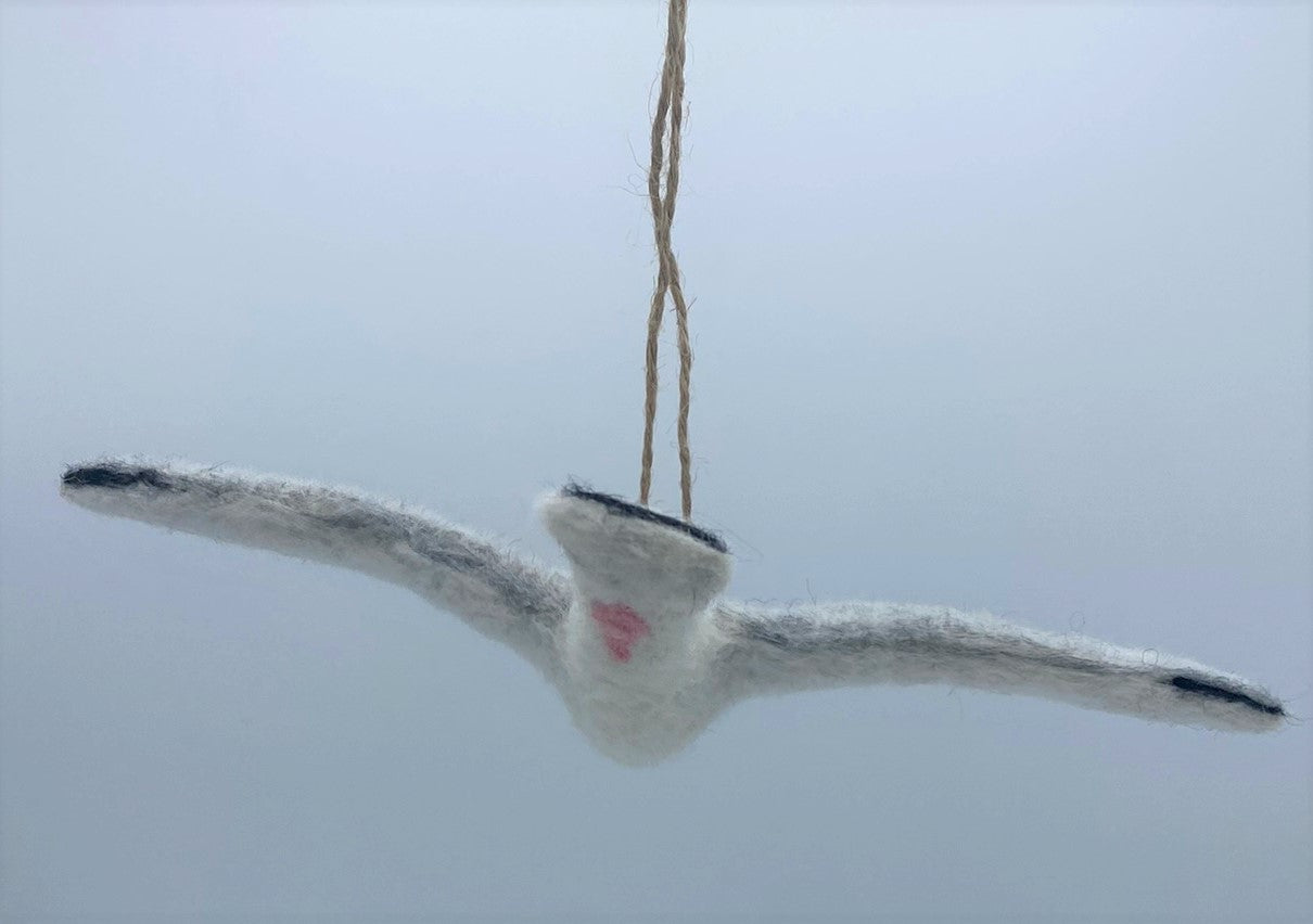 Flying Seagull Friend, needle felted model