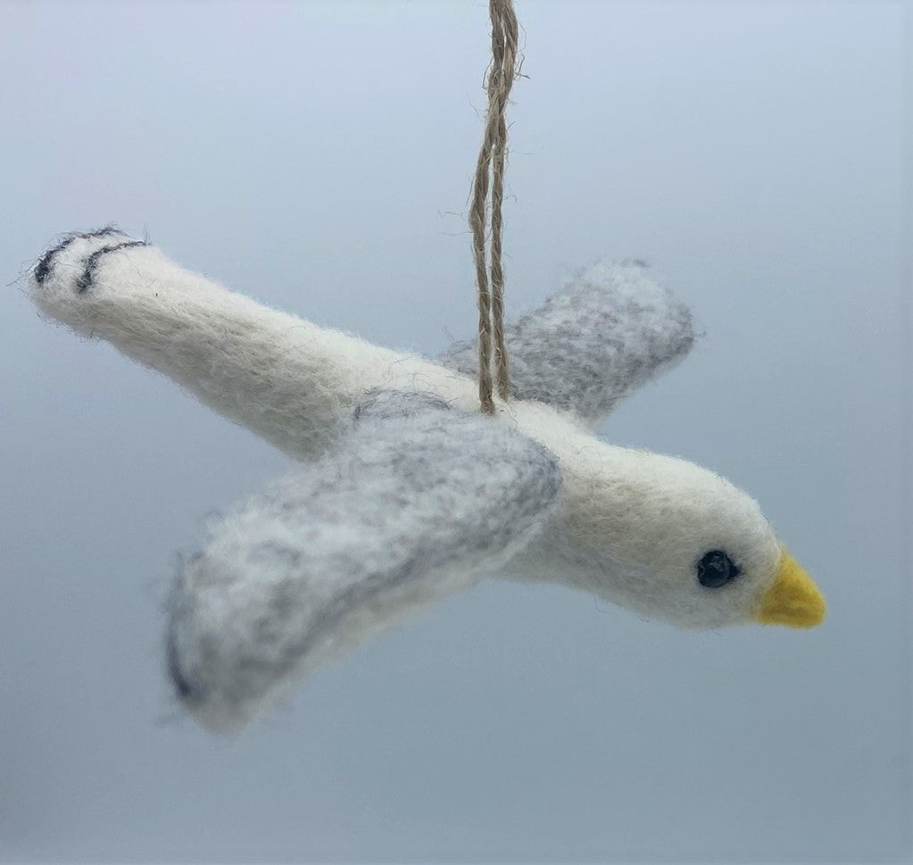 Flying Seagull Friend, needle felted model